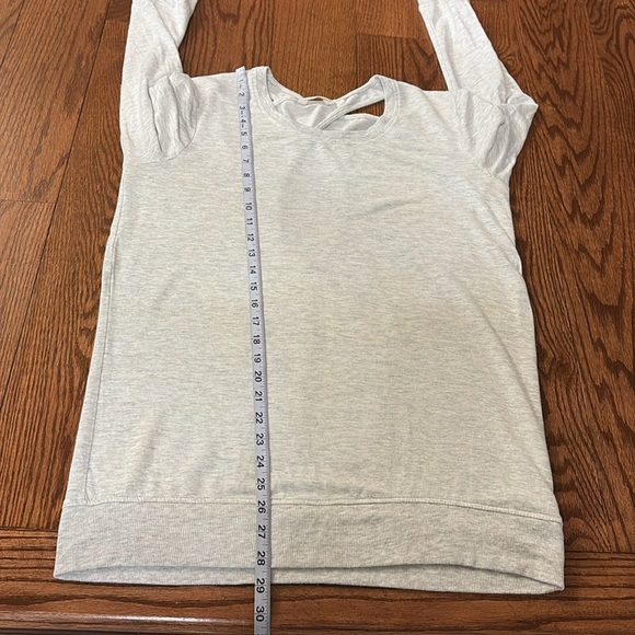 ATHLETA women’s super soft open modal back leisure top long sleeve light gray M - Picture 10 of 10